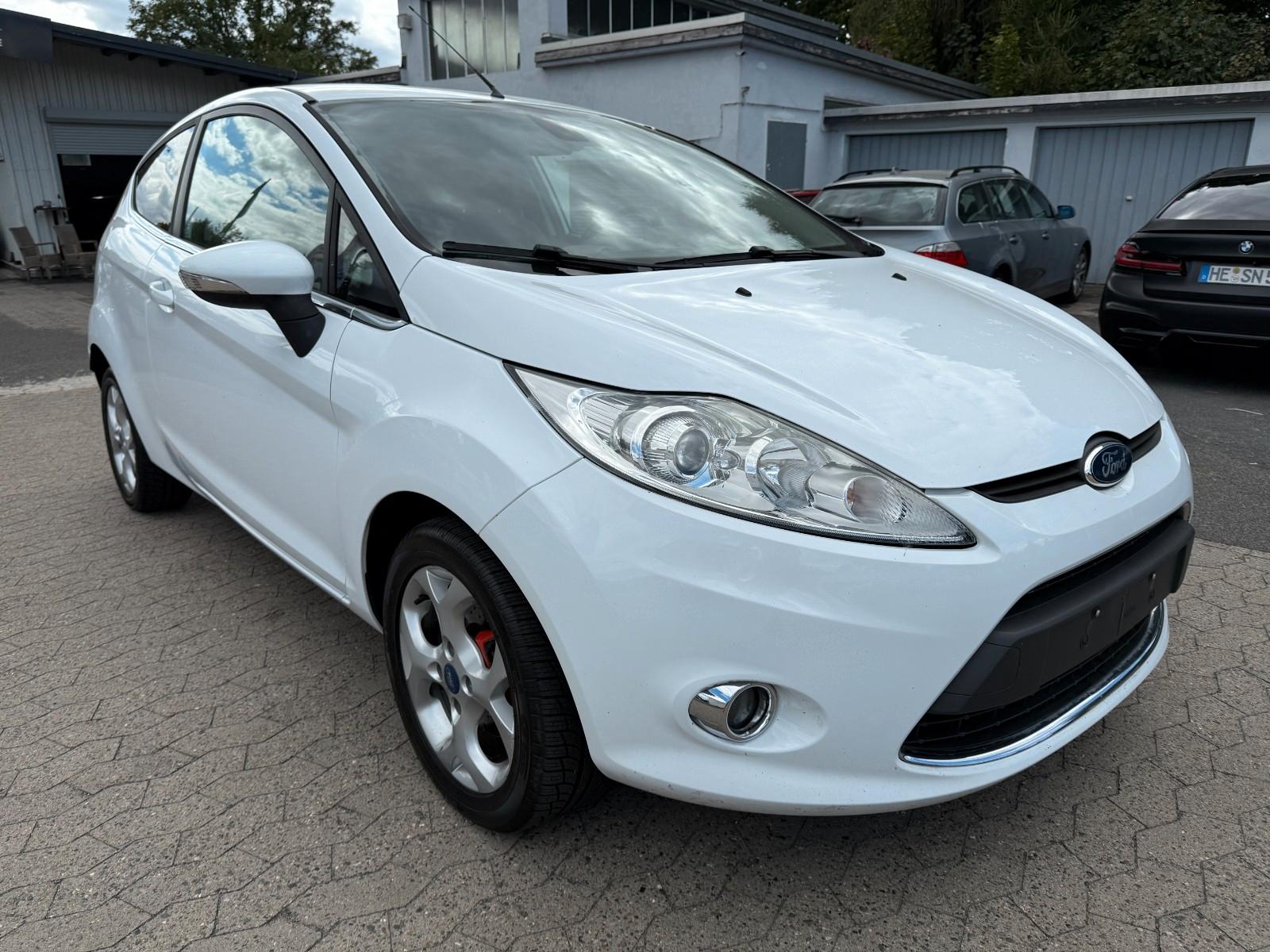 Ford Fiesta Titanium*KLIMA*TÜV NEU*PDC*