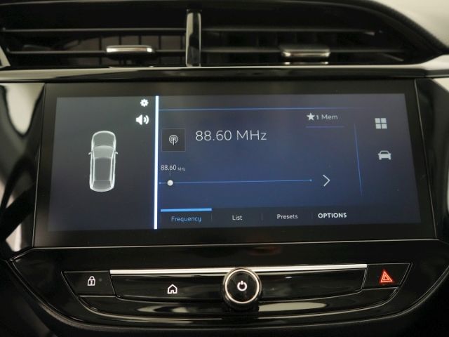Corsa F FACELIFT+RÜCKFAHRKAMERA+SITZ-/LENKRADHEI