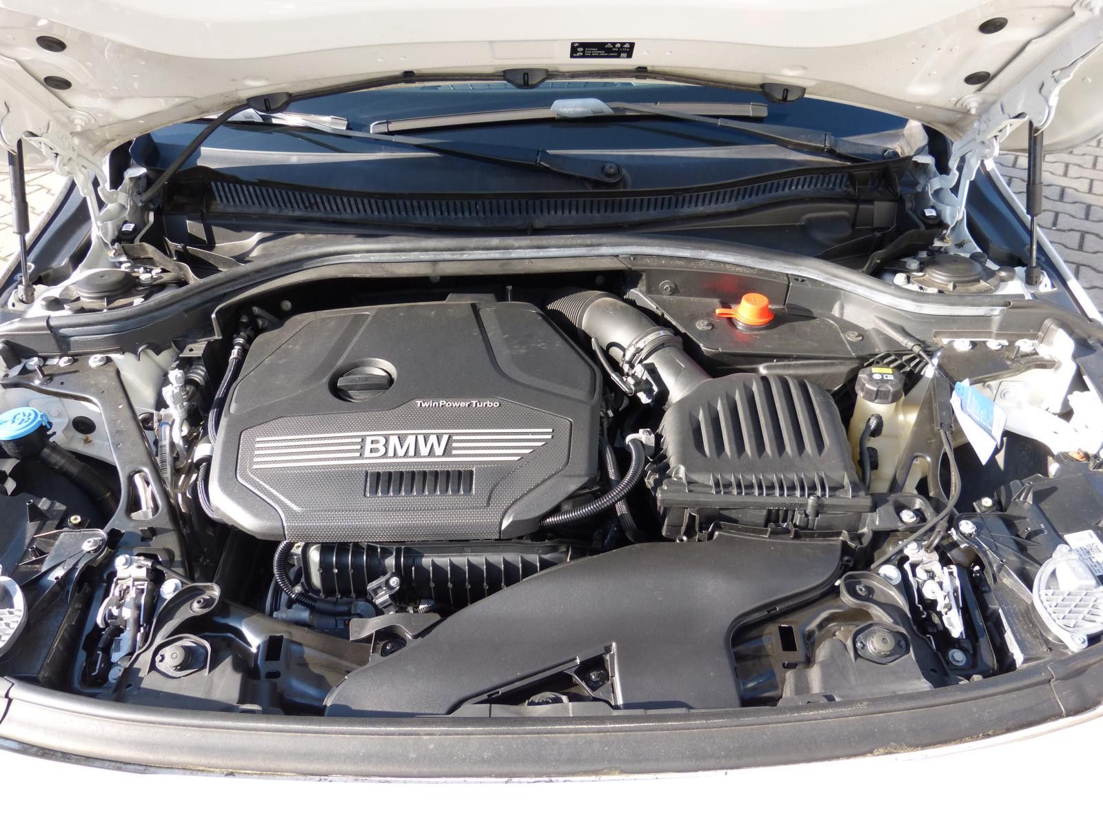 BMW 118i Advantage, Navi,LED,SHZ,Abstandsregelung foto 12