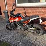 KTM Duke 125 - KTM 125