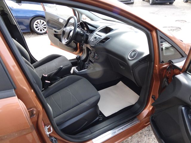 Fahrzeugabbildung Ford Fiesta Sync Edition/1.Hd/Klima/SitzH/PDC/60TKM/