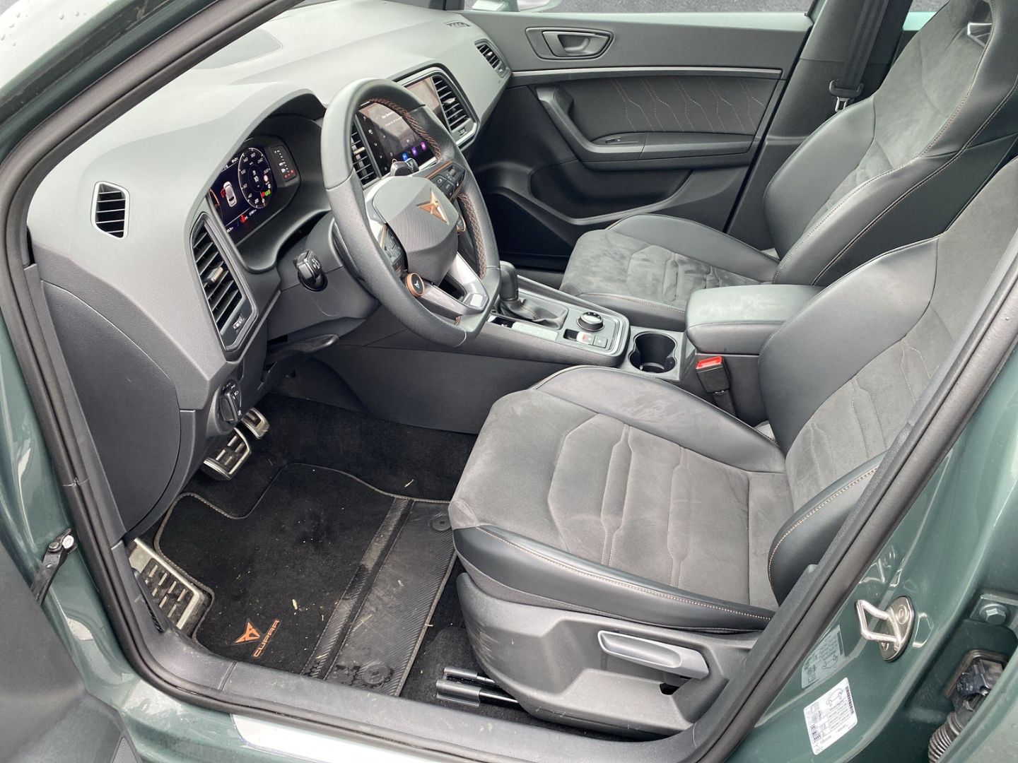 Fahrzeugabbildung CUPRA Ateca VZ 4Drive AD AHK-klappbar Navi Digitales C