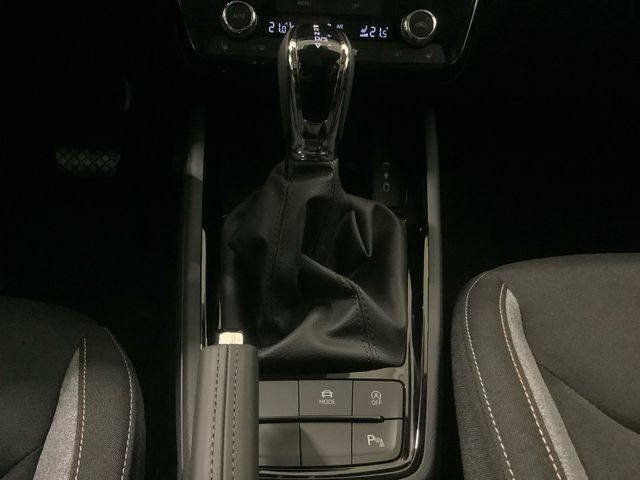 Scala Tour 85 kW DSG NAVI ALU S-HZG KAMERA LED