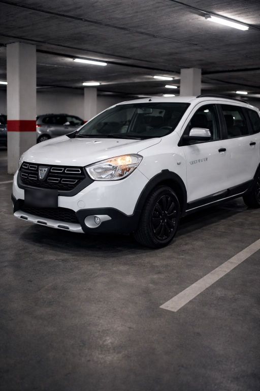 Image of Dacia Lodgy