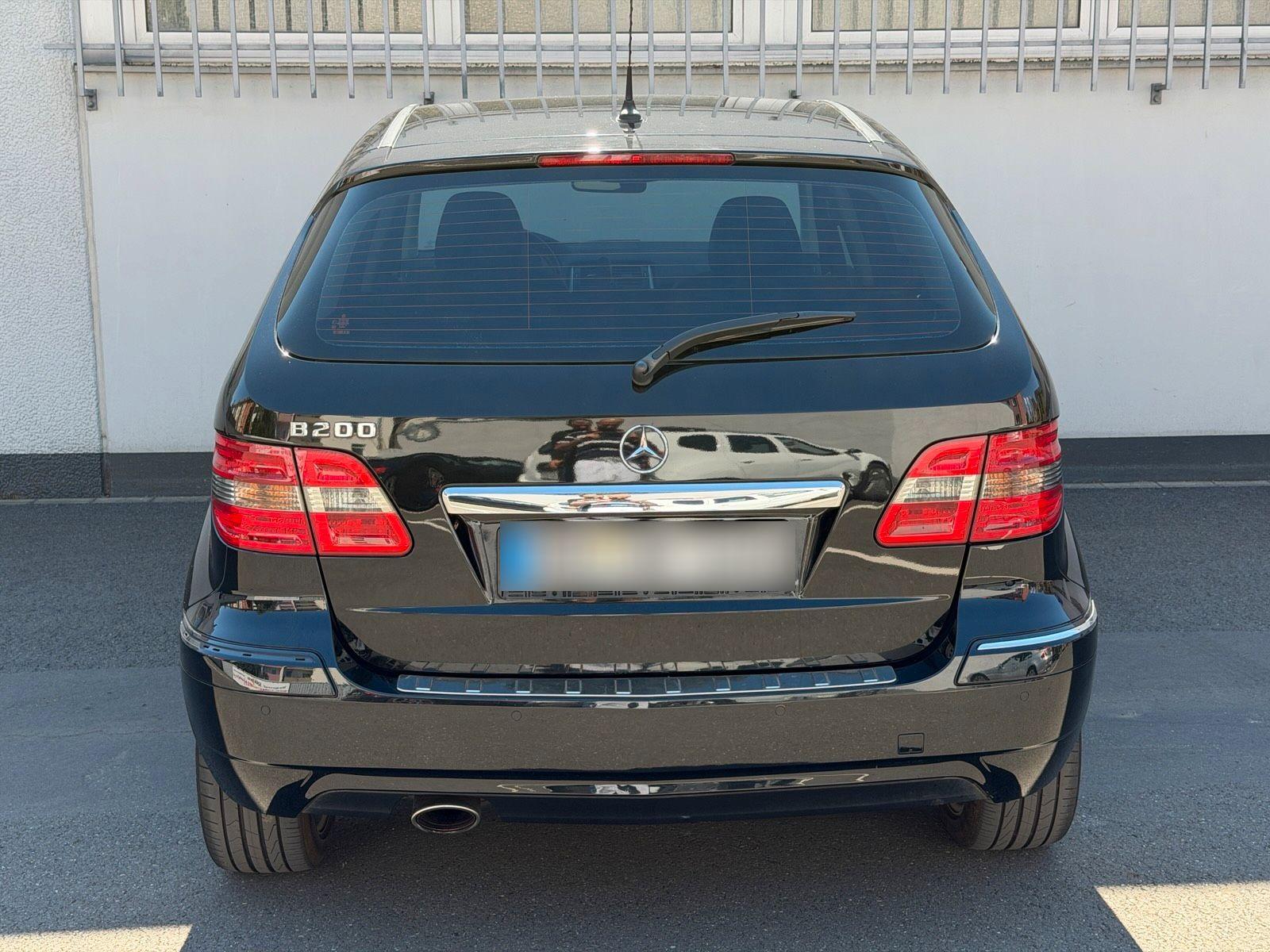 Mercedes-Benz B200 2009 — photo 5