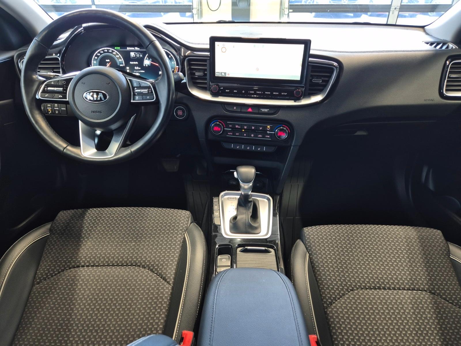 Kia XCEED AUT TEILLEDER NAVI SITZHZ CAMERA SPURPAKET