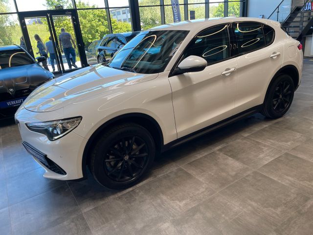 Alfa Romeo Stelvio Super Q4 *KAM*NAVI*TEMPOMAT*LKHZ*