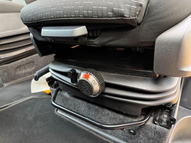 HRZ Freedom Life-Mercedes 3.0-V6-4x4-Standklima-Ahk