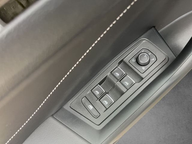 T-Roc R-Line 1.5 TSI DSG