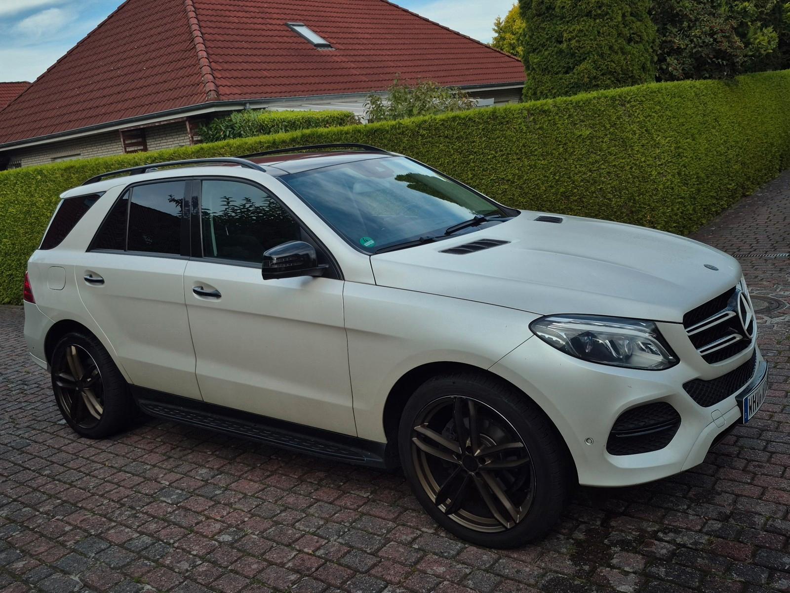 Mercedes-Benz GLE 350 d 4MATIC, Pano, AHK, Standh.