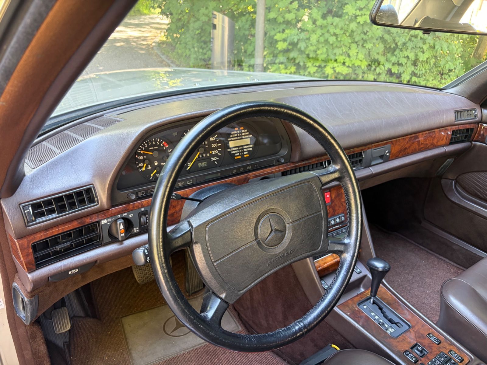 MERCEDES-BENZ 500 15