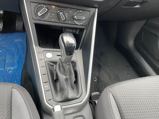 Fahrzeugabbildung Volkswagen Taigo Life AUTOMATIK Digitales Cockpit LED Apple