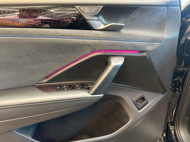 Volkswagen Tiguan *R-LINE*MASSAGE*LKHZ*ACC*CARPLAY*LED