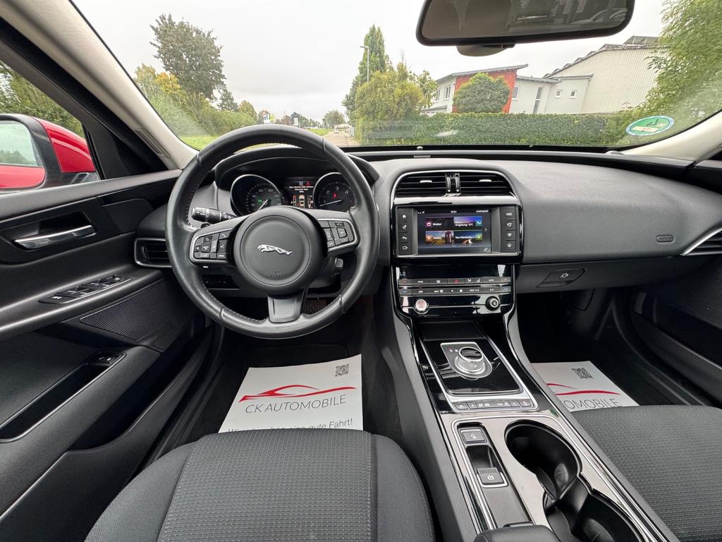 Jaguar XE