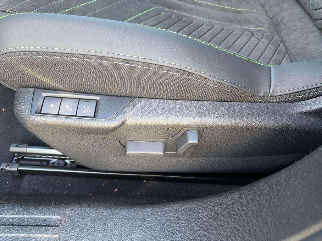 Peugeot 2008 Elektro 156 GT