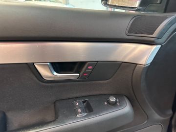 MYAUTOCENTER – Gebraucht- und Jahreswagen mit Werkstattservice in Pfaffenhofen Audi A4 Avan *TEMPO*PDC*NAVI*SZHZ*XENON*