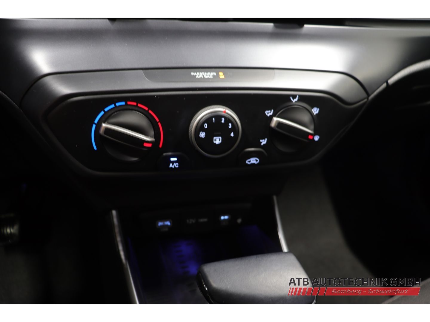 Fahrzeugabbildung Hyundai i20 Trend 1.0 T-GDi 48V DCT Navi Apple CarPlay