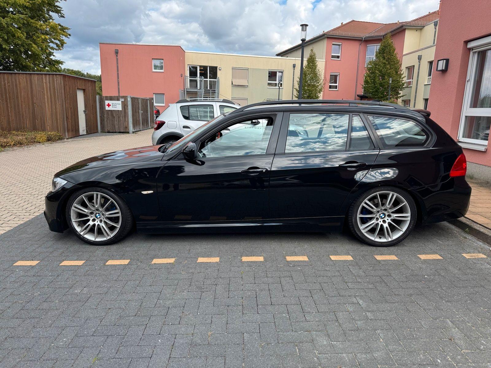 BMW 320 2009 — engine 184 HP (135kW)