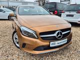 Mercedes-Benz A 180 A A 180 LED NAVI Facelift - mit Benzin-Antrieb: Beige, Limousine