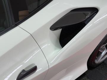 صورة مصغرة 12 لـ 2020 Ferrari F8