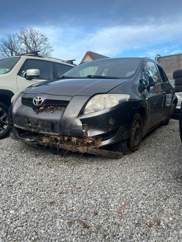 Toyota Auris Sol Unfall Export