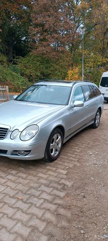 Mercedes-Benz Mercedes Benz E Klasse w211 2.2 CDI Avantg...