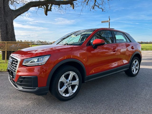 AUDI Q2 1.4 TFSI COD S tronic mit Schiebedach