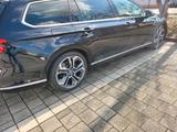 Volkswagen VW Passat B8 Variant 2,0TDI Highline/ ACC/... - Volkswagen Passat: Highline Variant