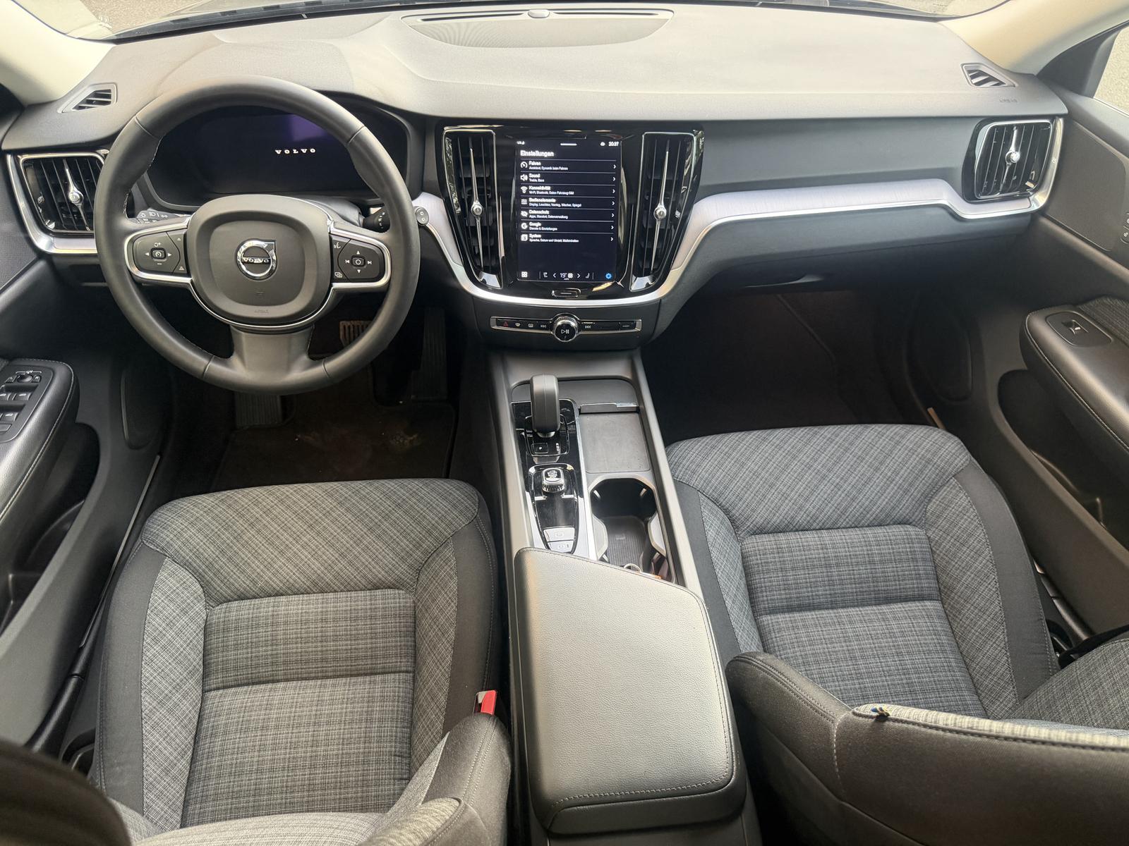 Volvo V60 Core LED ACC Virtual-Cockpit Rü-Kamera Navi