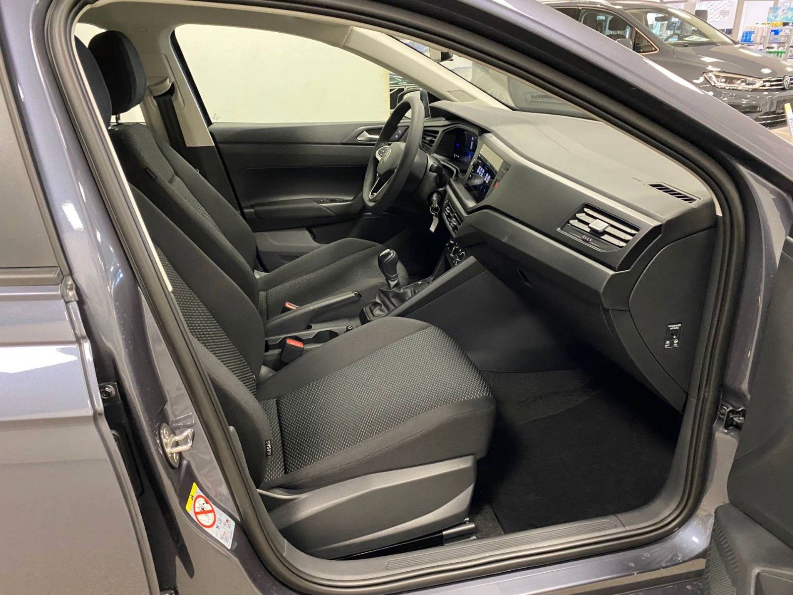 Fahrzeugabbildung Volkswagen Polo 1.0 MPI+SITZHEIZUNG+PARKSENSOREN+AppConnect