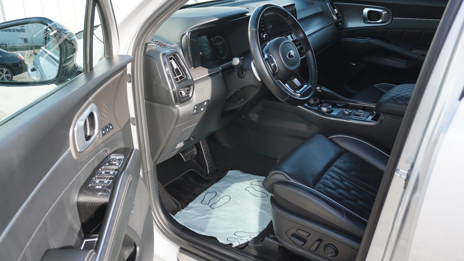 Fahrzeugabbildung Kia Sorento Platinum 4WD,Pano,Kamera,Navi,Leder,Bose