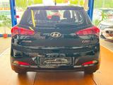Hyundai i20 Classic 1. Hand / Klima / Alwetter - Hyundai i20: Schwarz