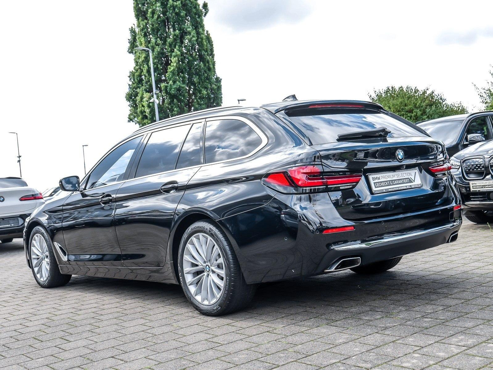 BMW 530d Touring Luxury Line HUD PANO RFK NAVI DAB
