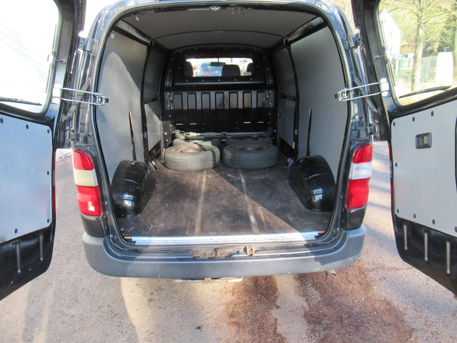 Toyota Hiace Camper 2.5 D4-D lang/2.Hd/Autom./Klima/SHZ