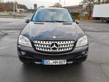 Mercedes-Benz ML 350 4MATIC - Guten zustand - gebrauchte Mercedes-Benz ML 350 aus dem Jahr 2005