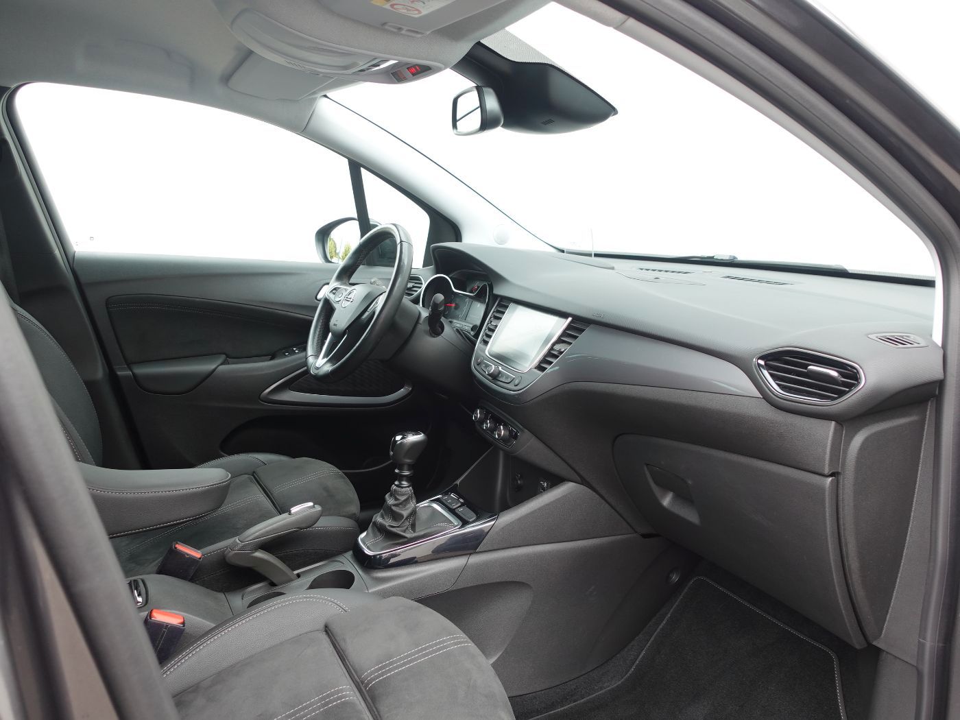 Fahrzeugabbildung Opel Crossland 1.2 Turbo Ultimate HUD,KlimaA,LED,Navi