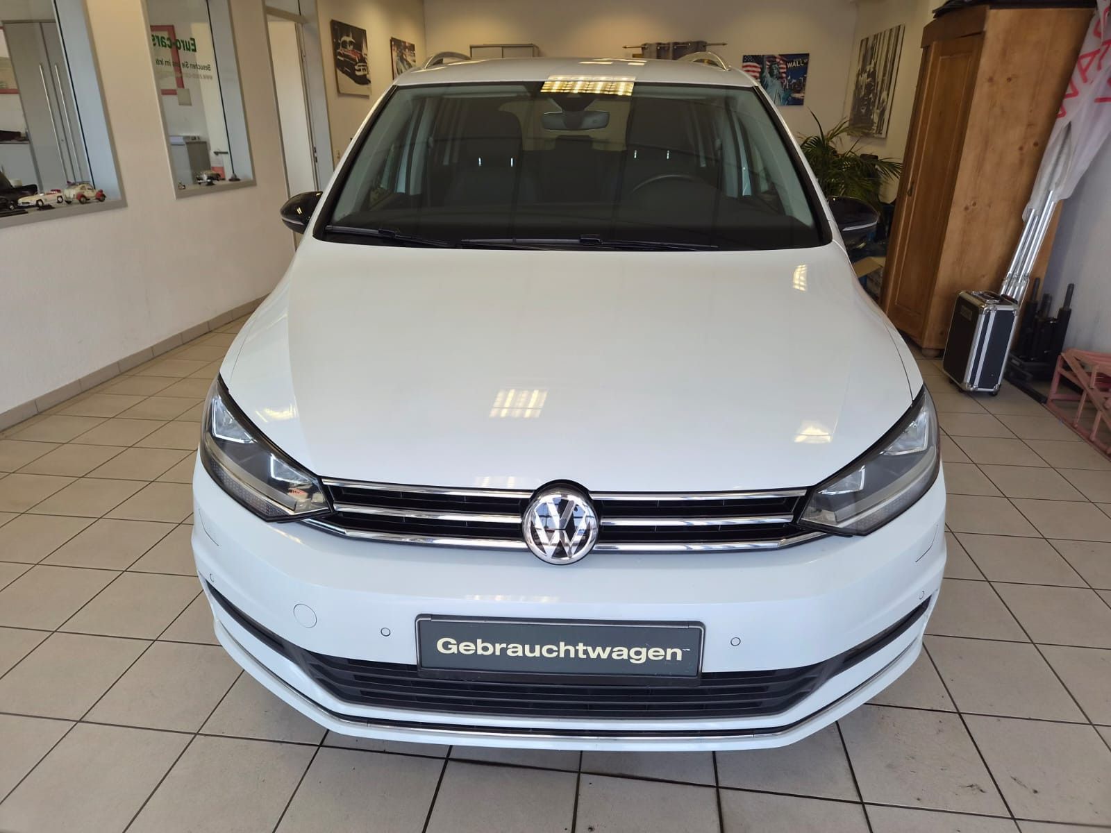 Fahrzeugabbildung Volkswagen Touran IQ.DRIVE / 1. HAND / MWST