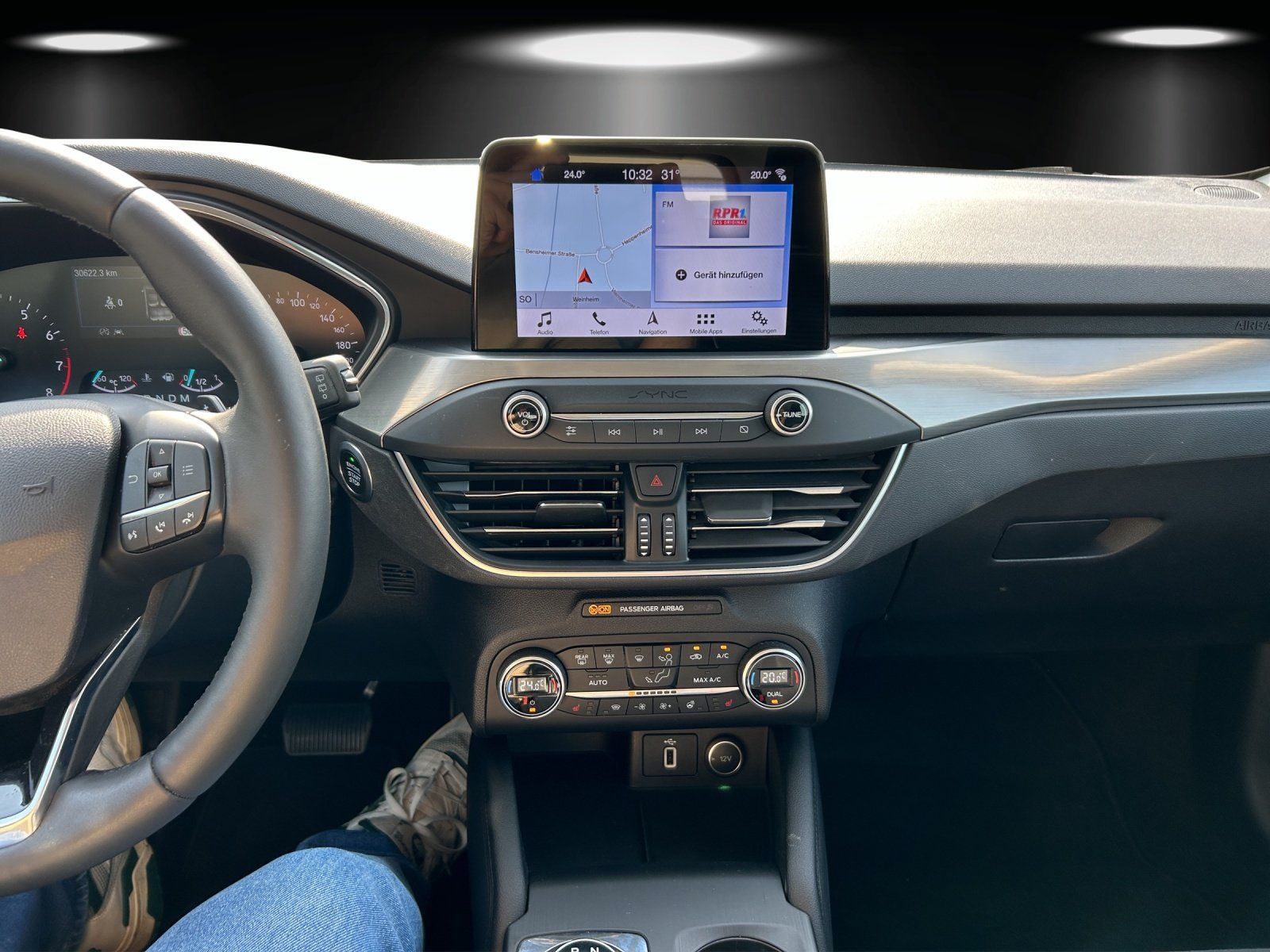 Fahrzeugabbildung Ford Focus 1.0 Titanium Aut./KAMERA/GRA/SHZ/LHZ/