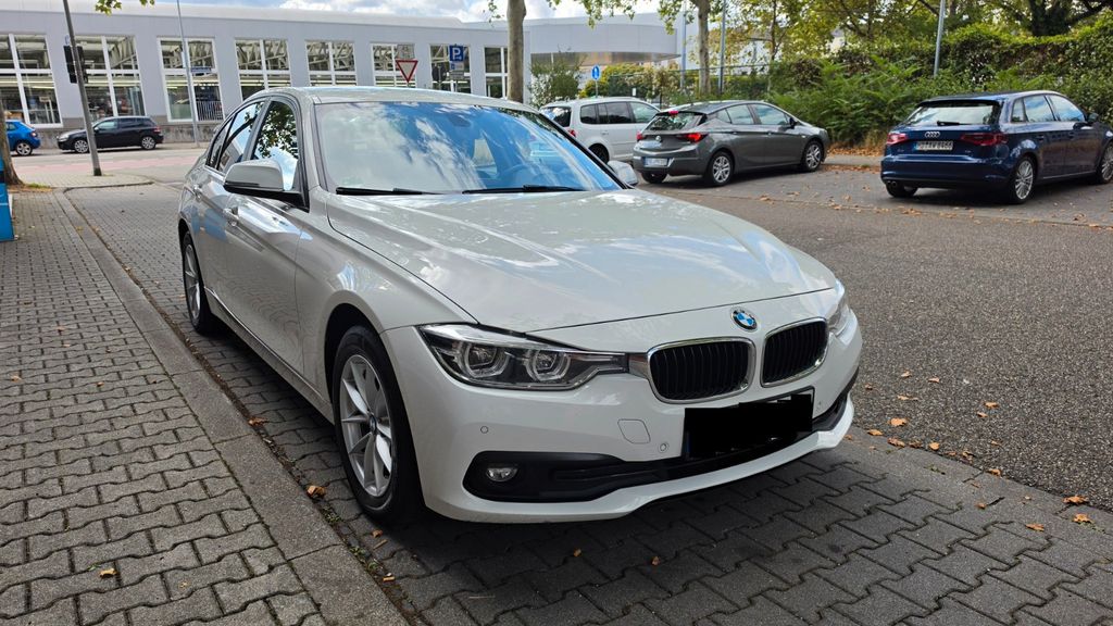 Image of BMW 320