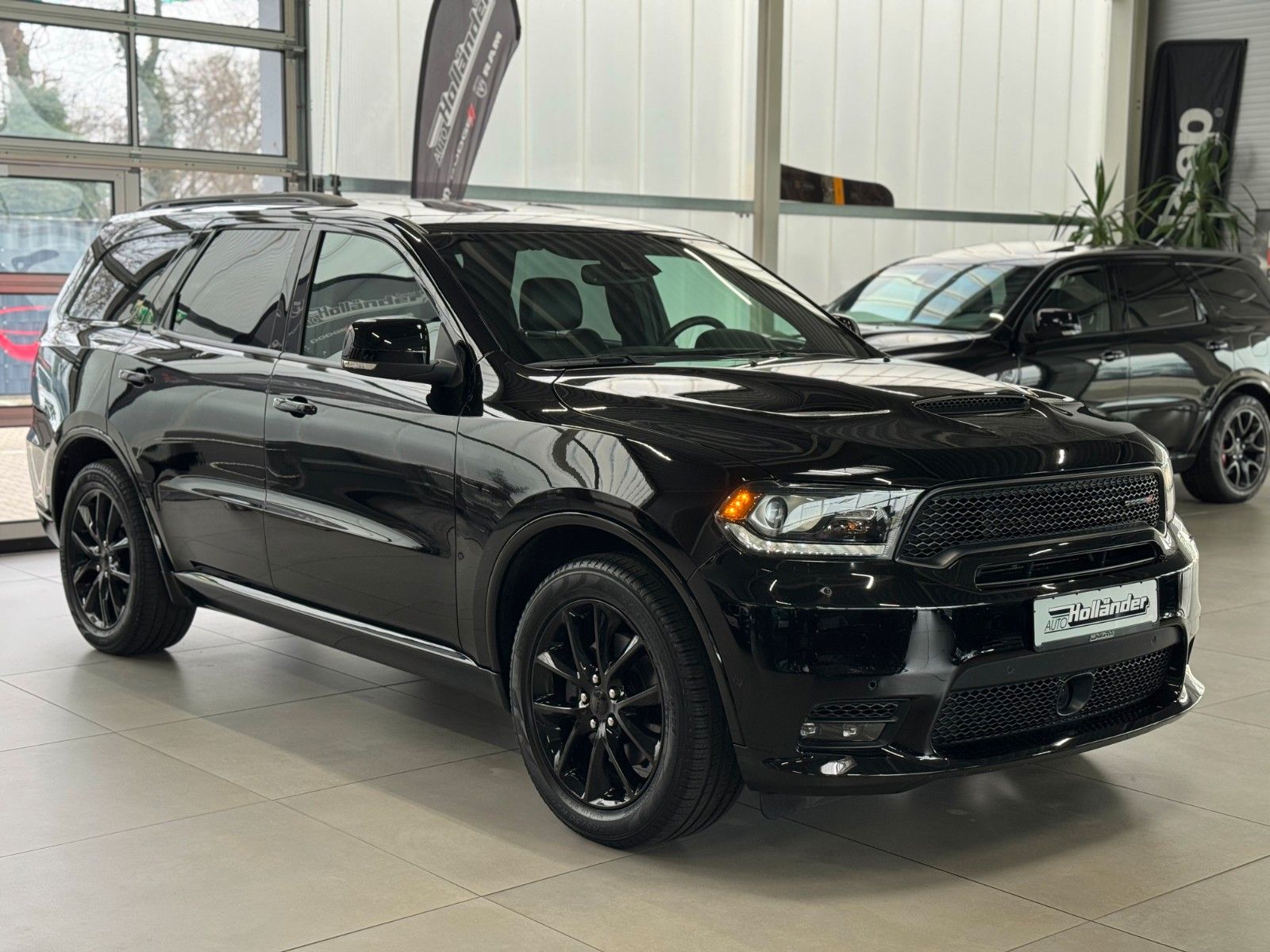 Fahrzeugabbildung Dodge Durango 5,7 R/T "ACC EU-Navi AHK"