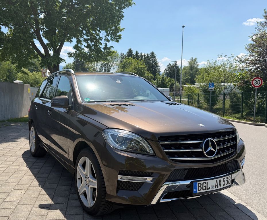Mercedes-Benz ML 400