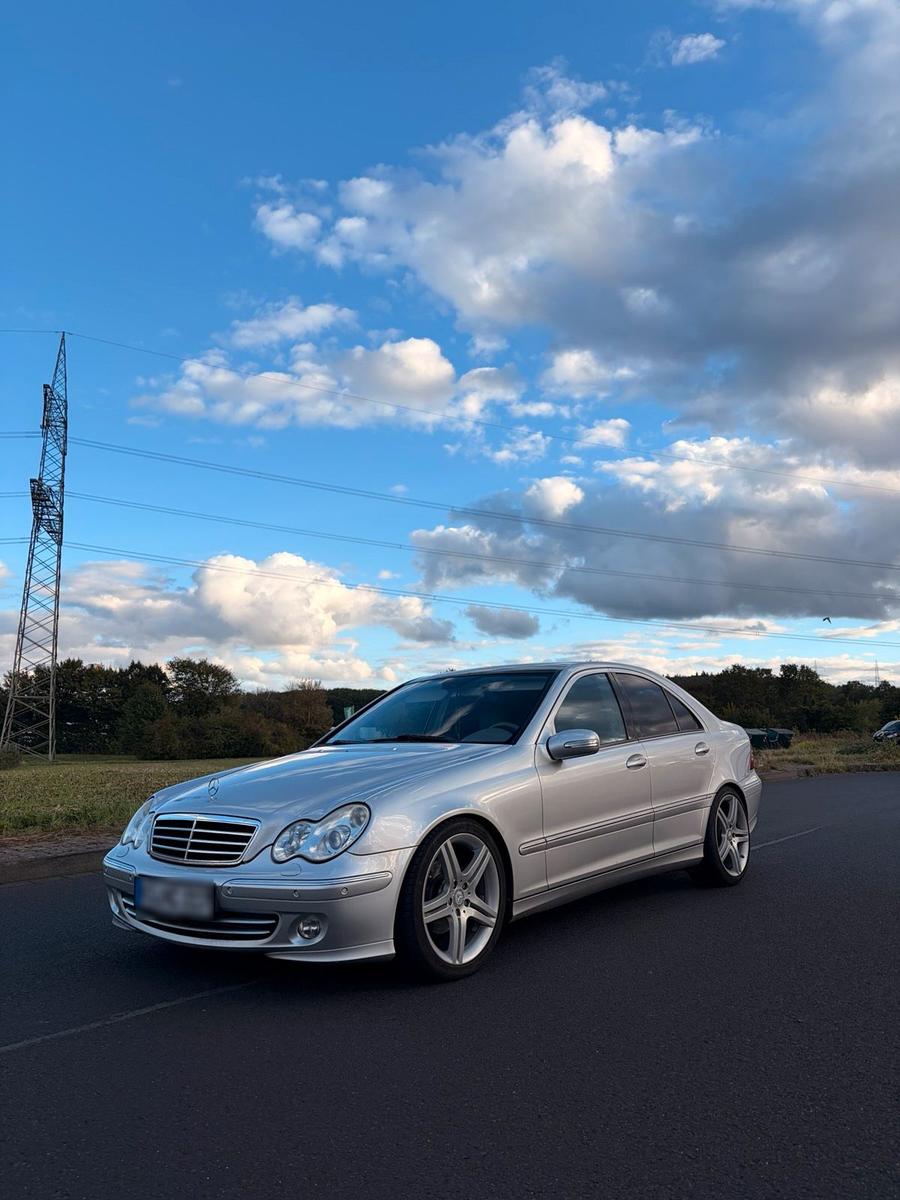 Mercedes-Benz C 220