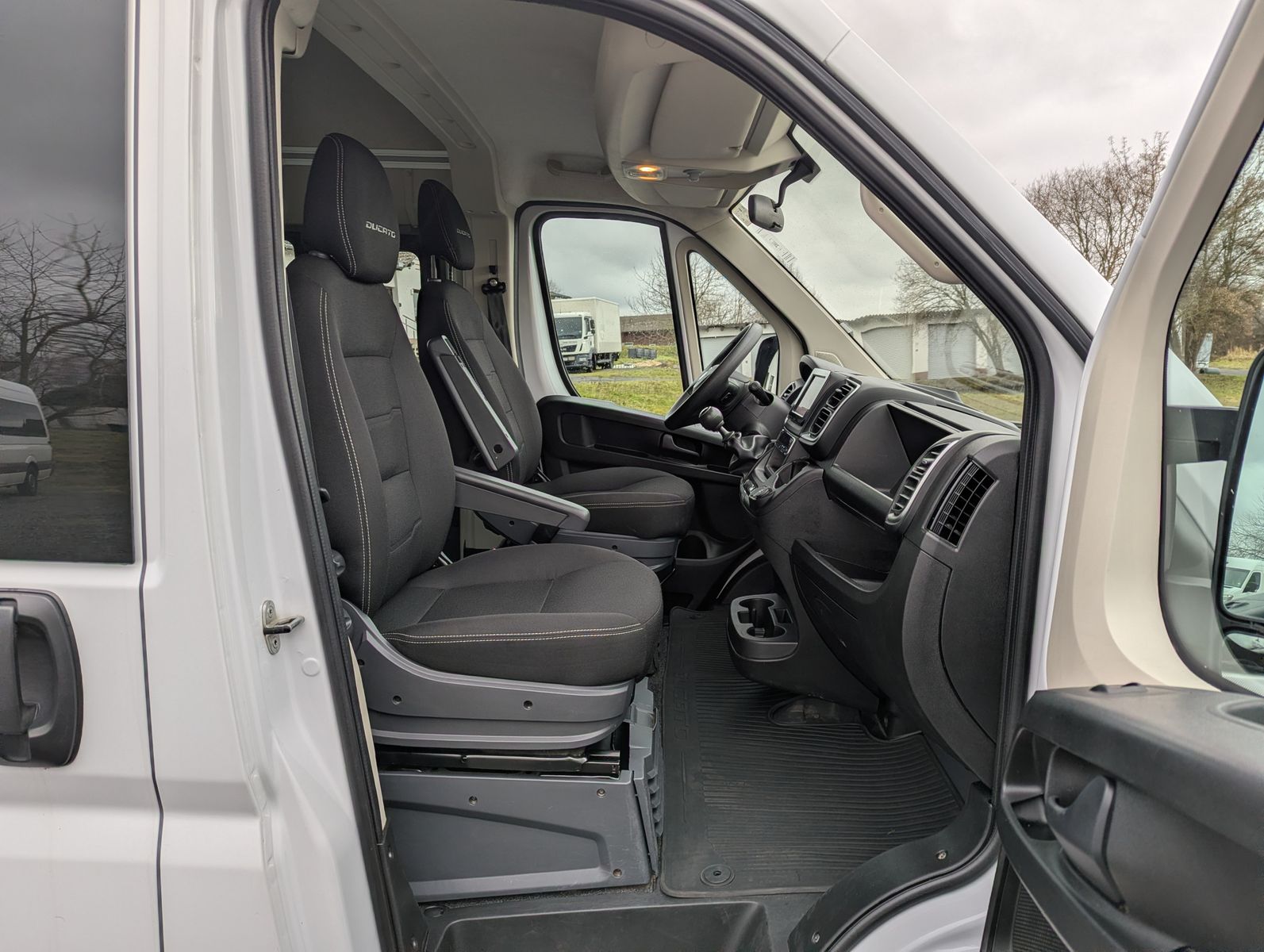 FIAT Ducato 140 L4 H2 Kamera 8-Sitze Business +-Paket - Image 15