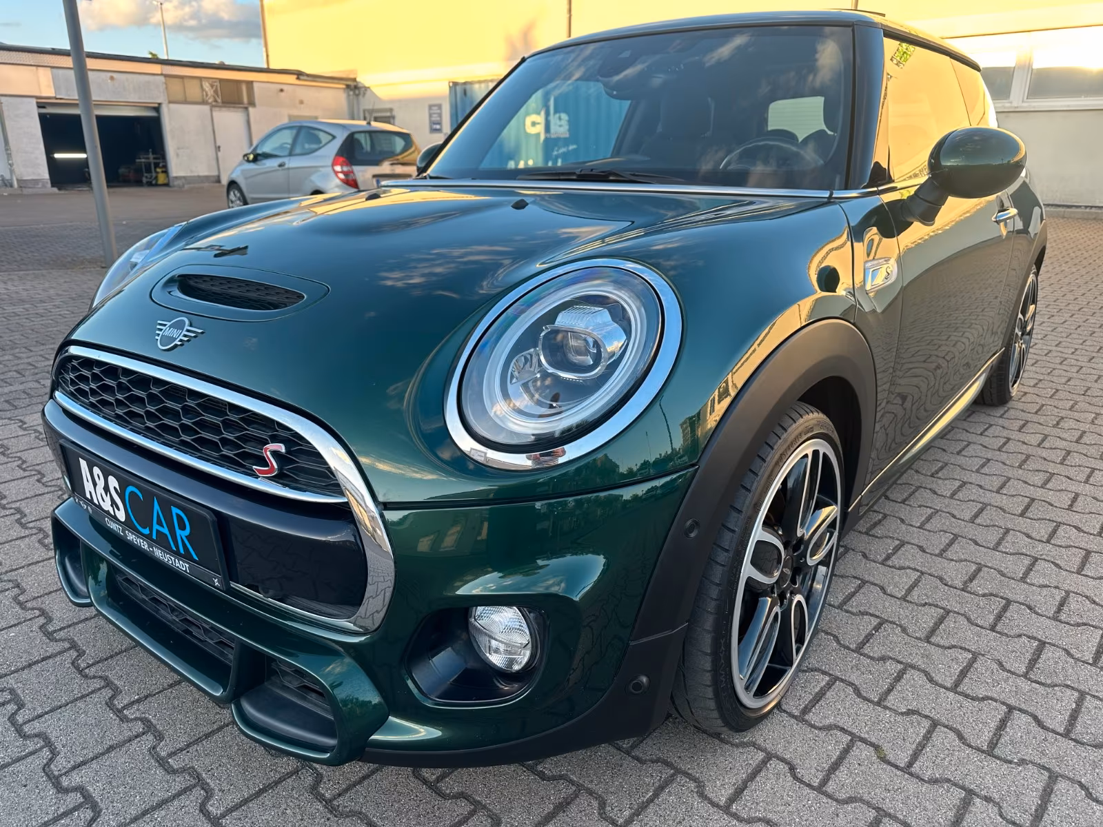 MINI JOHN COOPER WORKS PAKET-PANORAMA-LED-PDC-CarPlay