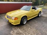 Mercedes-Benz SL 600 Sun Yellow (680U) AMG Optic - Mercedes-Benz SL 600: AMG