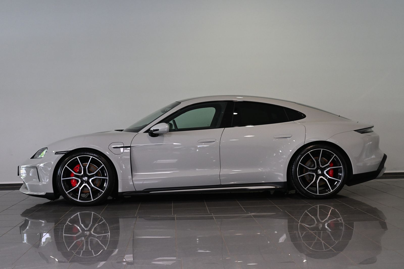 PORSCHE Taycan 4S 105kWh Sport-Design Pano HUD18-Wege 21