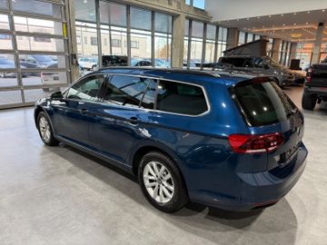 Volkswagen Passat Variant - 10