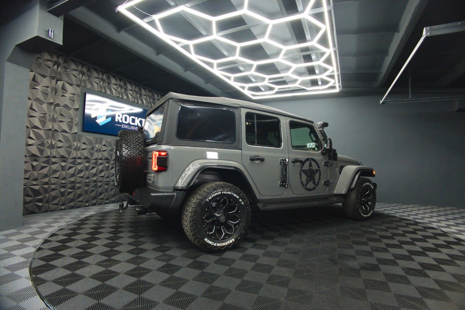 Fahrzeugabbildung Jeep Wrangler 3.6 V6 UNLIMITED SAHARA OFFROAD 4x4 LED