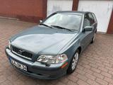 Volvo V40 1.8 ltr. Automatik Getriebe, Bremsen neu... - gebrauchte Volvo V40 aus dem Jahr 2002