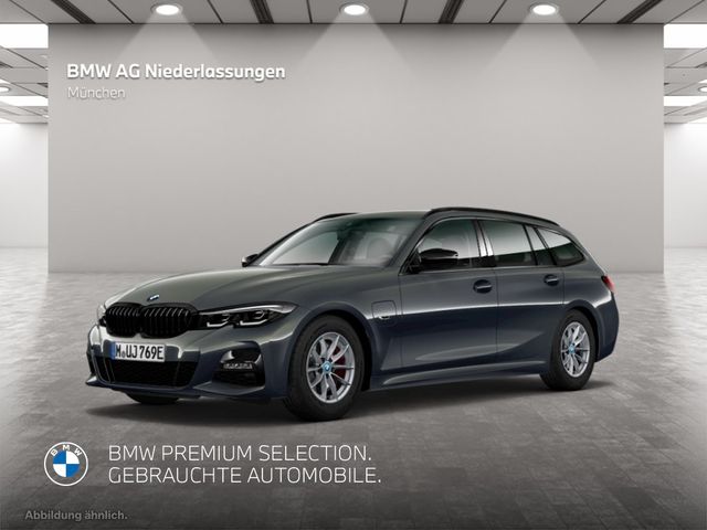 BMW 330e xDrive Touring